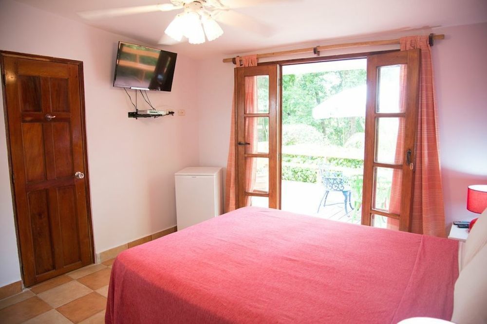 Contadora Island Inn Hotel